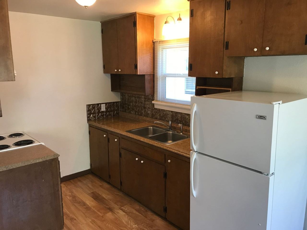 159-6th St Cottages - Photo 3 of 5