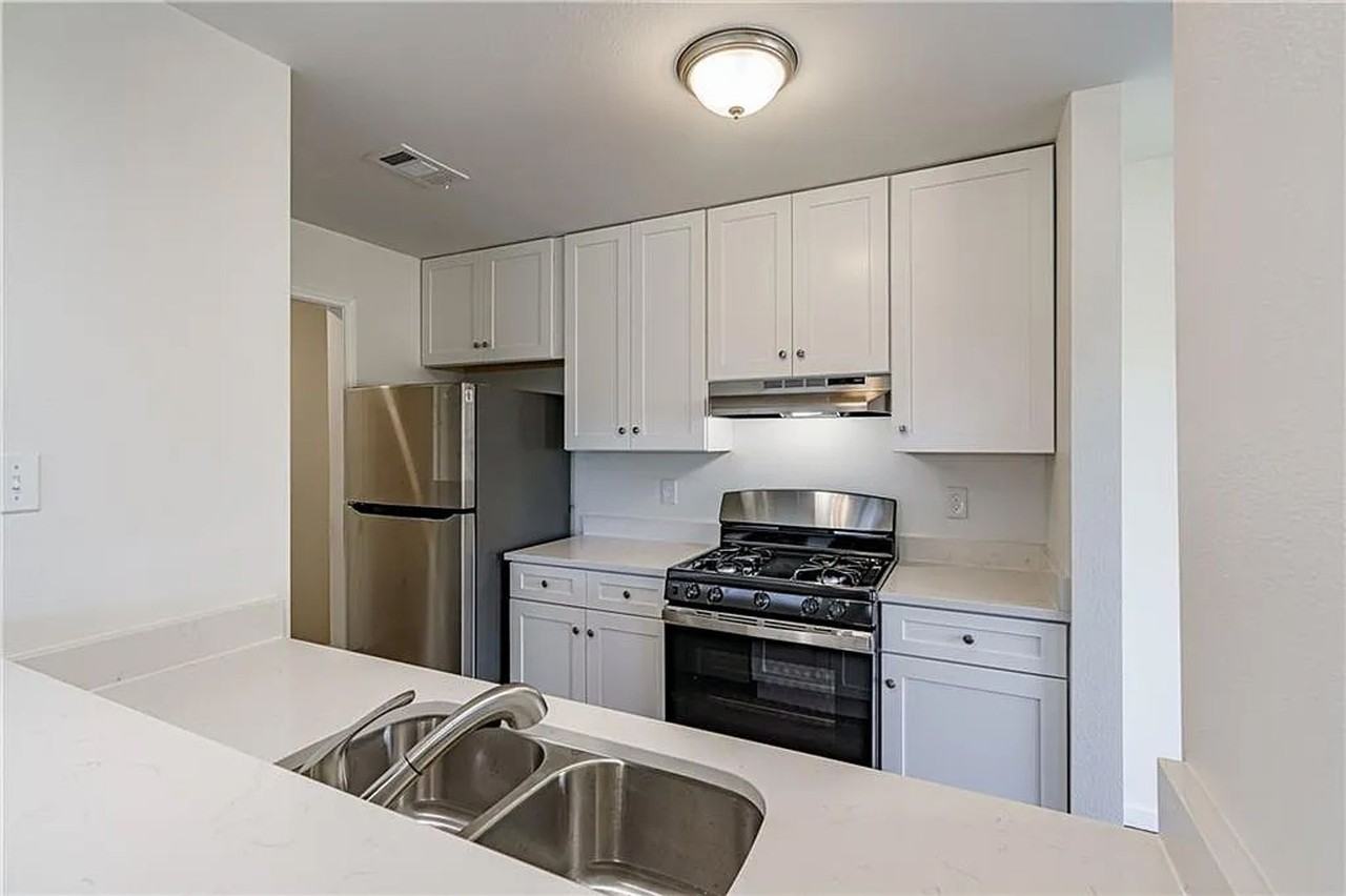 5000 Teri Rd #B - Photo 6 of 12