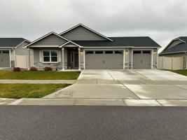 featured image of 3794 N Peyton Ln