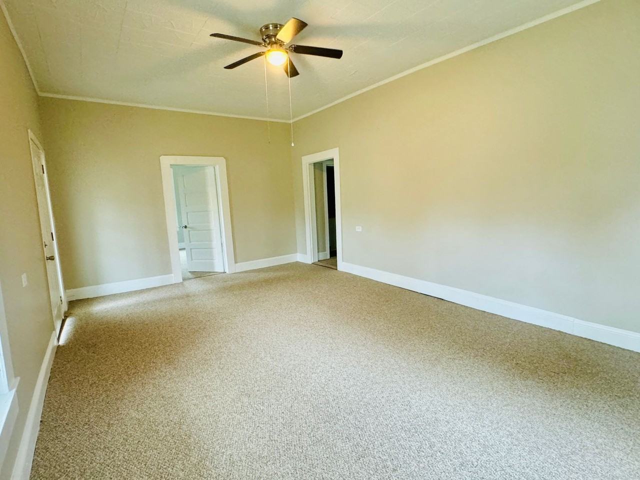 508 Elm Ave - Photo 2 of 13