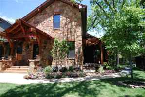 featured image of 722 Harris Avenue