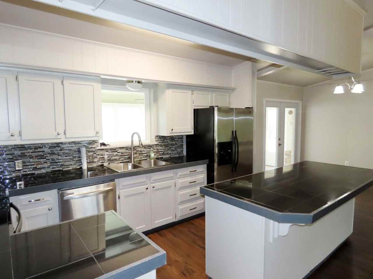 106 Fairway Dr E - Photo 3 of 22