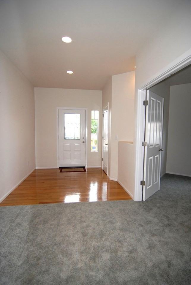 3406 Nw Essex Ct - Photo 2 of 31