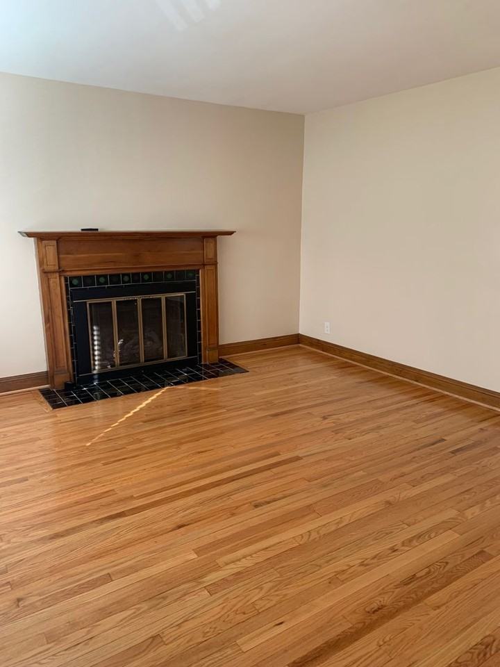 1829 Trevilian Way - Photo 2 of 23