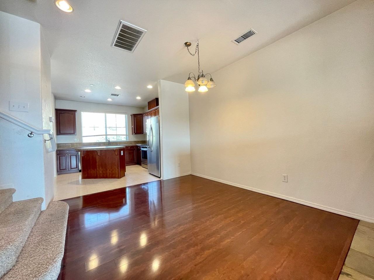 3100 Sterling Ridge Cir - Photo 3 of 16