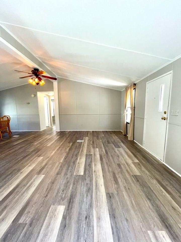 14655 Lucien St - Photo 6 of 15
