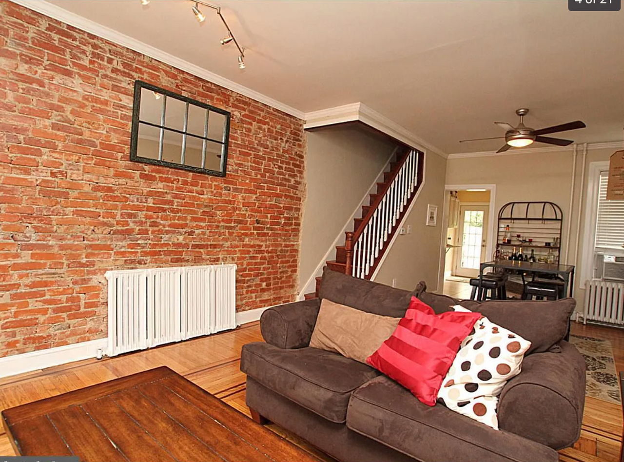 3881A Manor St - Photo 4 of 19