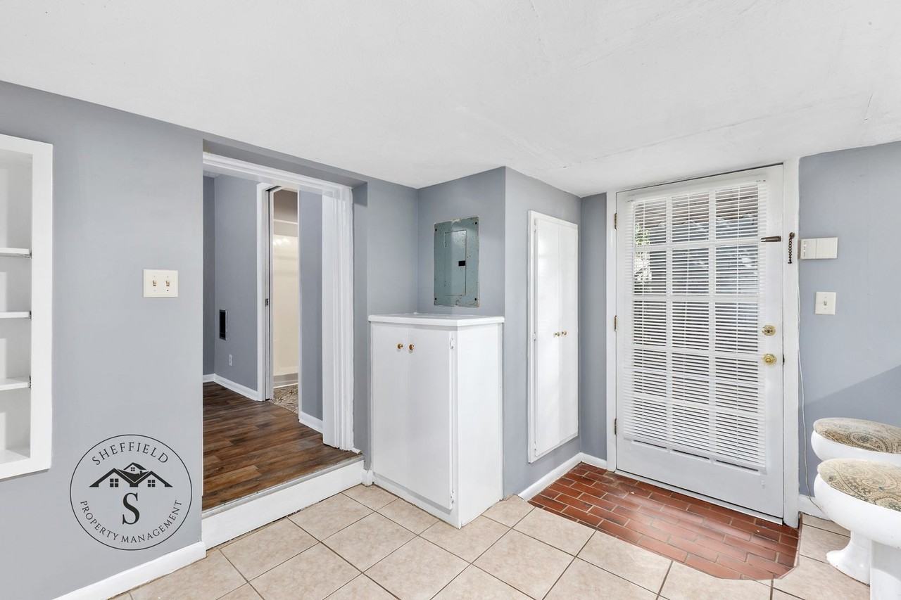 1821 Wildwood Ave - Photo 2 of 10