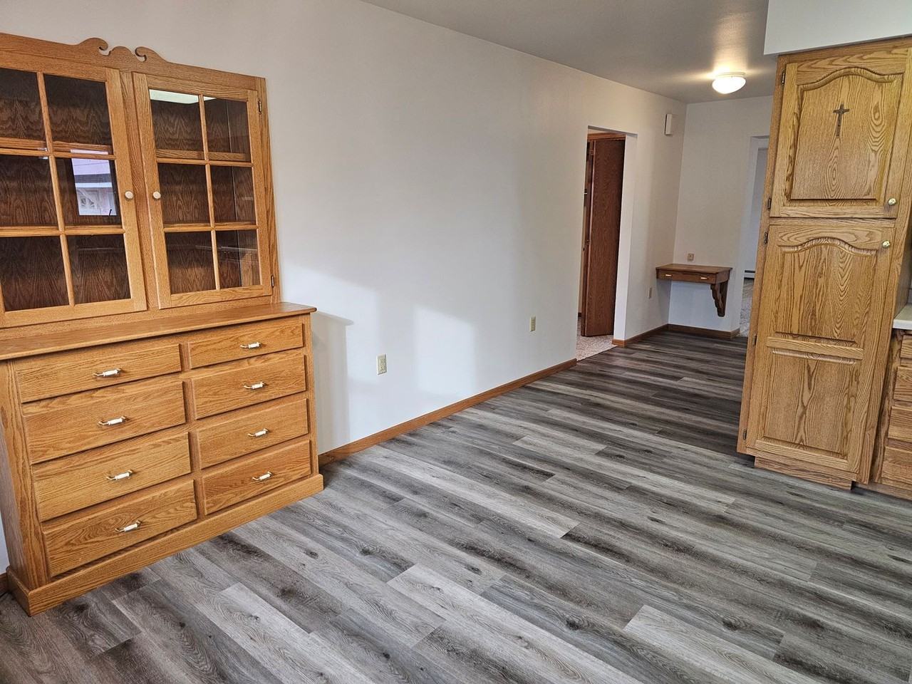 910 10th Ave N - Photo 6 of 26