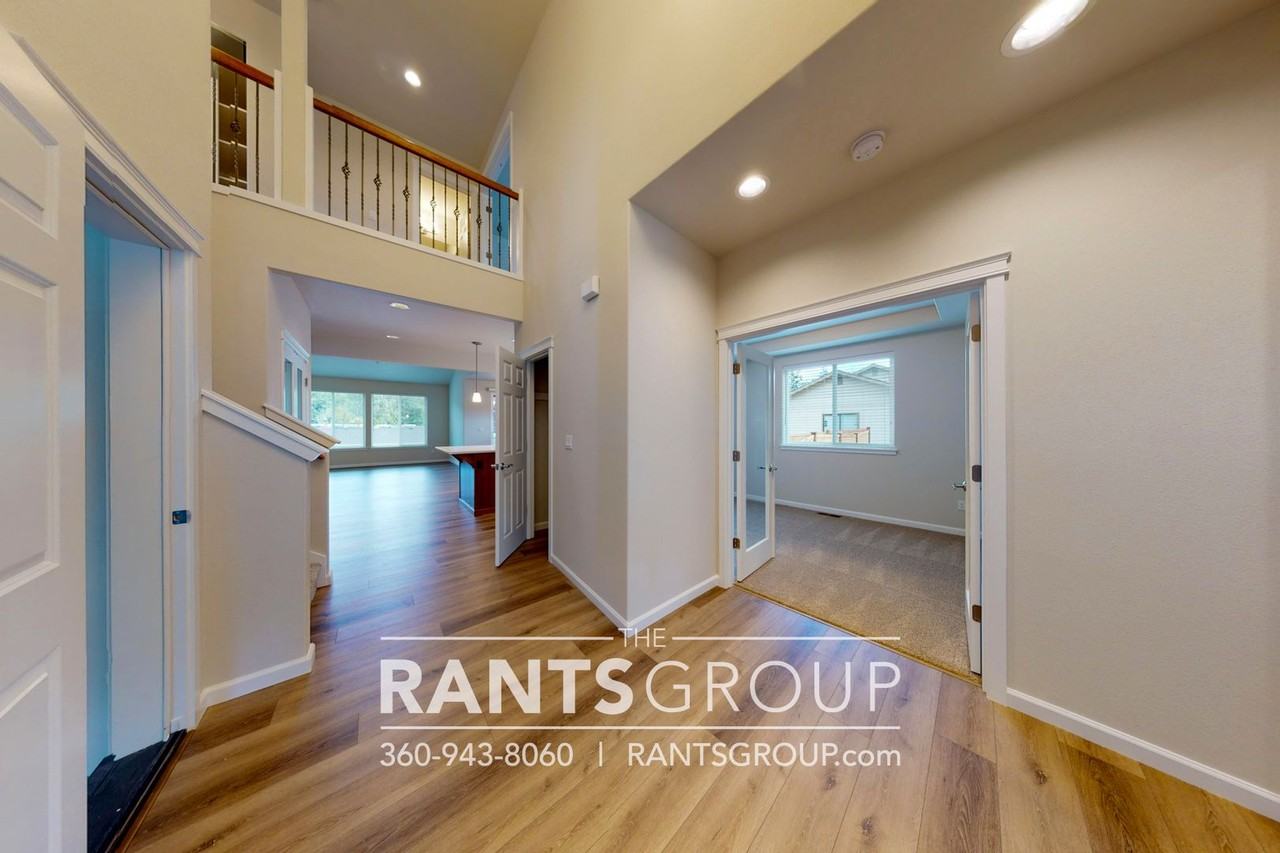 5212 Marian Dr Ne - Photo 5 of 39