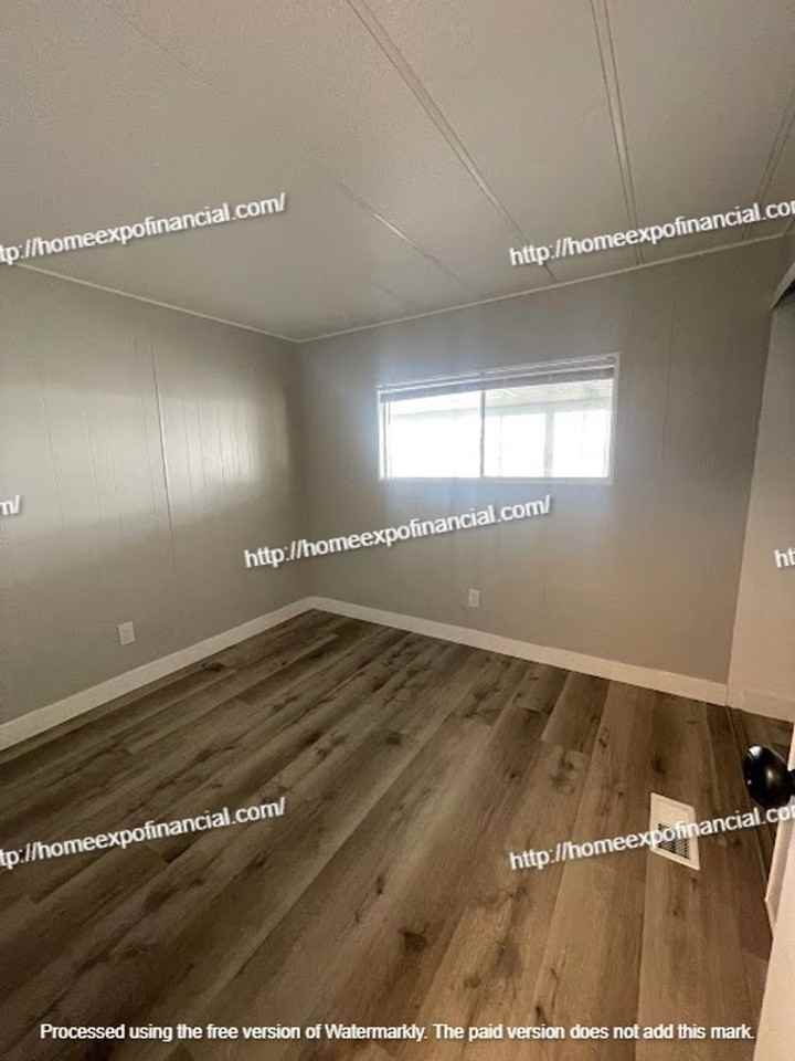 139 N Manzanita Ct - Photo 2 of 19