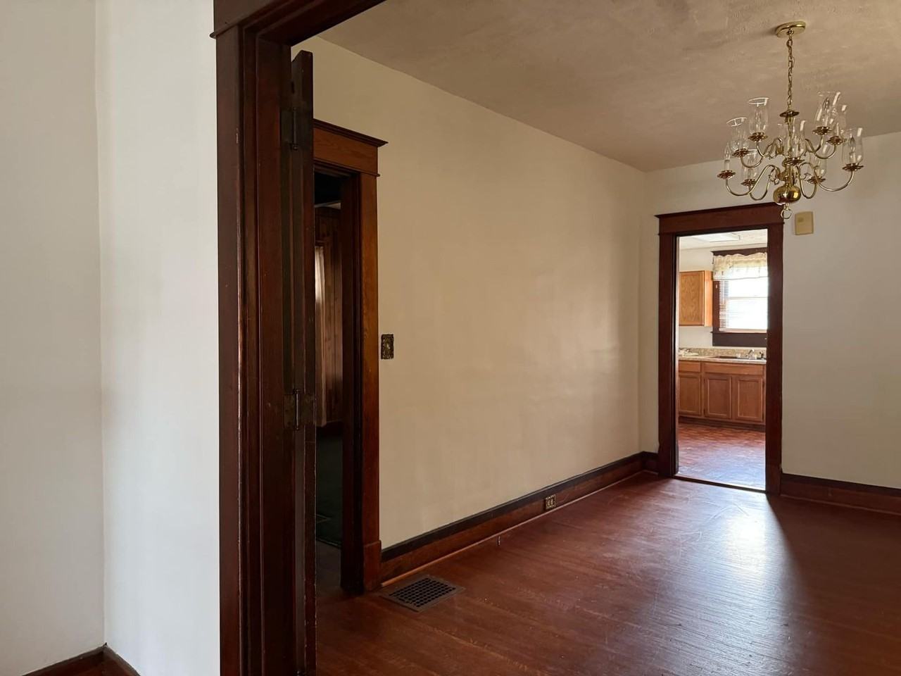 1846 W Kentucky St - Photo 5 of 7