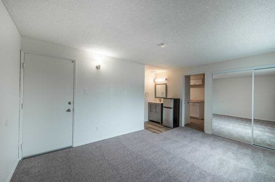 1000 Harvard Way - Photo 7 of 10