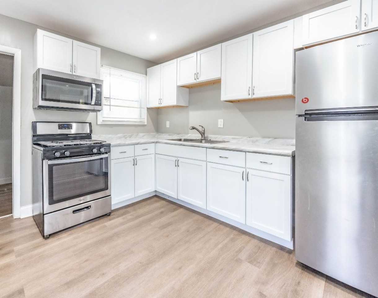 4421 W 20th Ave - Photo 4 of 16