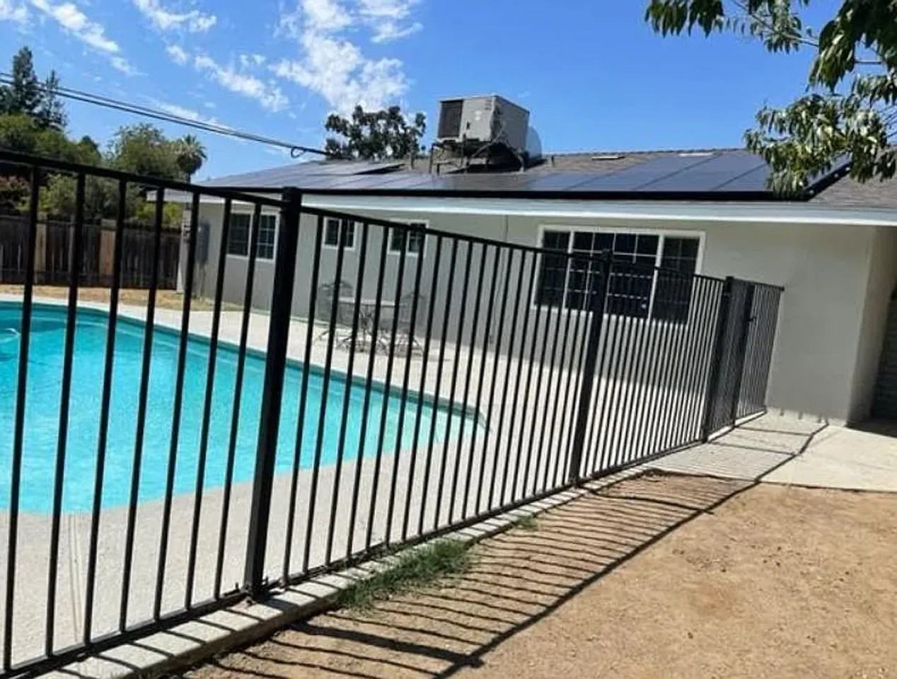 511 E Cambridge Ave - Photo 3 of 18