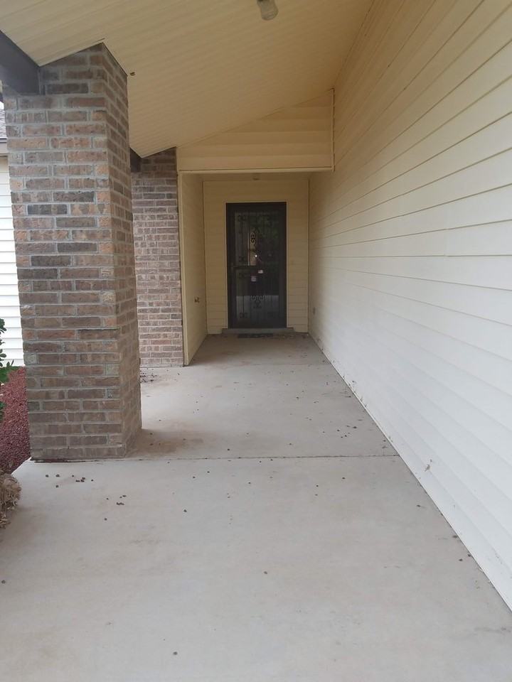 142 Pumice Loop Ne - Photo 3 of 45