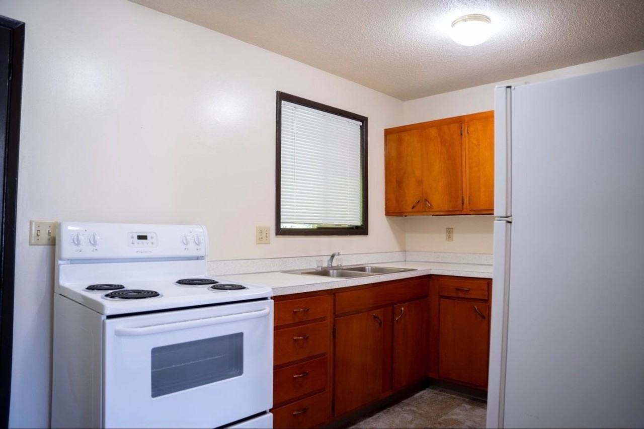 River Vista Apts, LLC - Photo 5 of 8