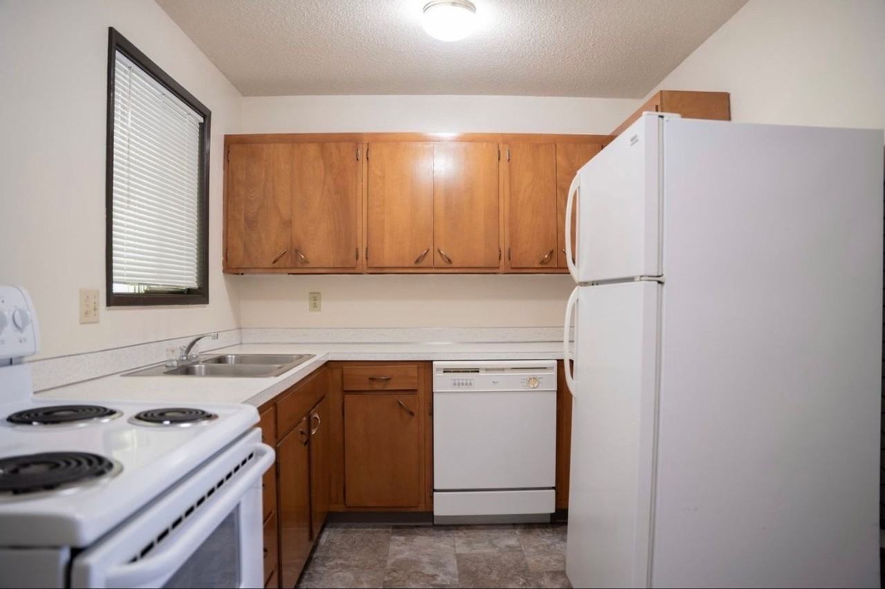 River Vista Apts, LLC - Photo 6 of 8