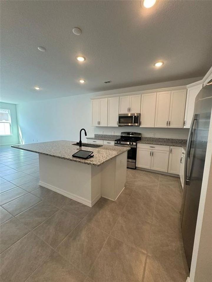 15196 15196 Blue Peacock Ln - 15196 Blue Peacock Ln - Photo 2 of 18