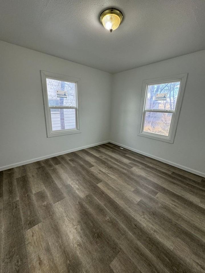 2620 Memorial Dr - Photo 6 of 14