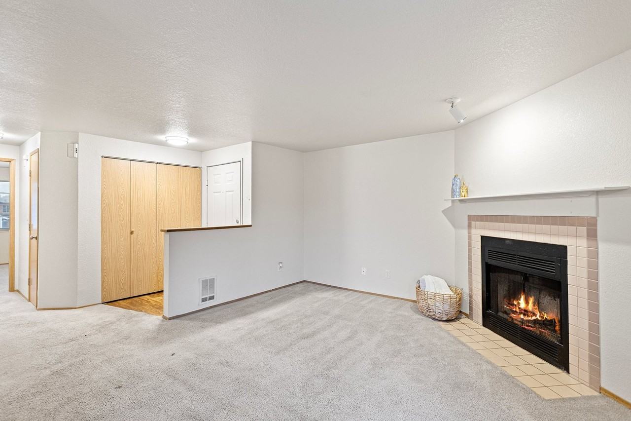 Heron View Apartment Homes - Photo 4 of 50