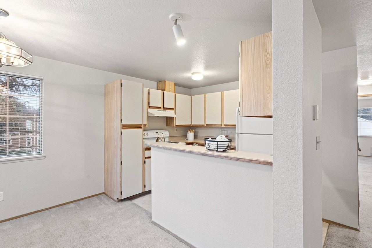 Heron View Apartment Homes - Photo 6 of 50