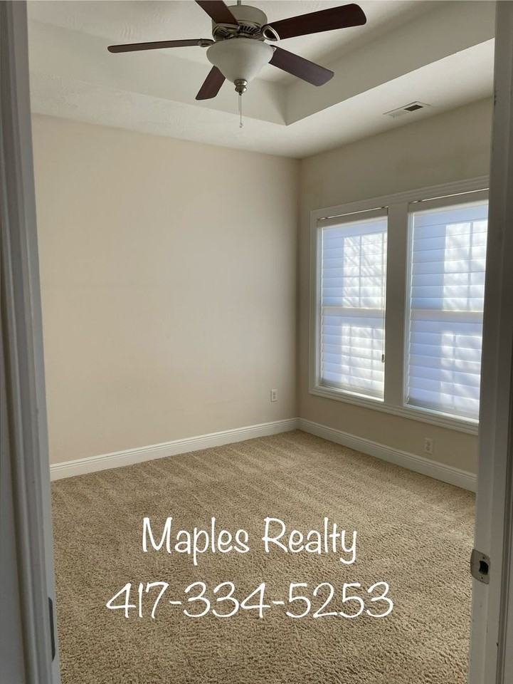 123 N Tuscany Dr - Photo 2 of 26