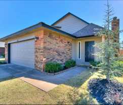1216 Sw 100th Ter - Photo 1 of 1