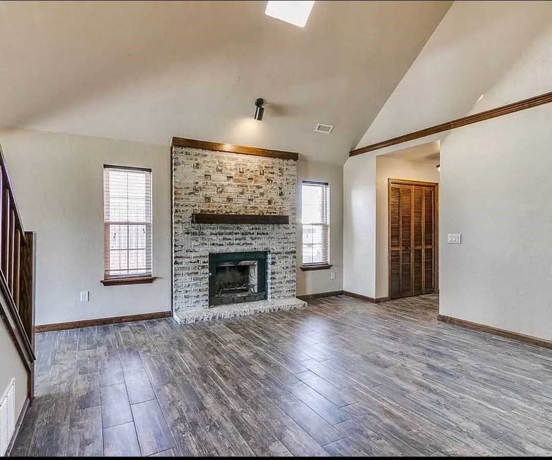 1216 Sw 100th Ter - Photo 2 of 13