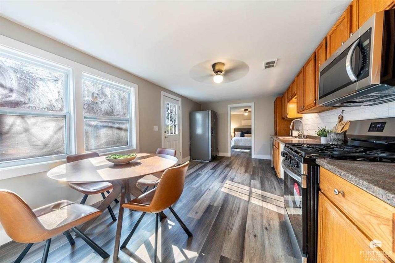 219 E 2nd St - Photo 5 of 17