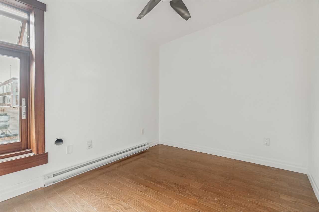 150 James Street North #3 - Photo 7 of 17