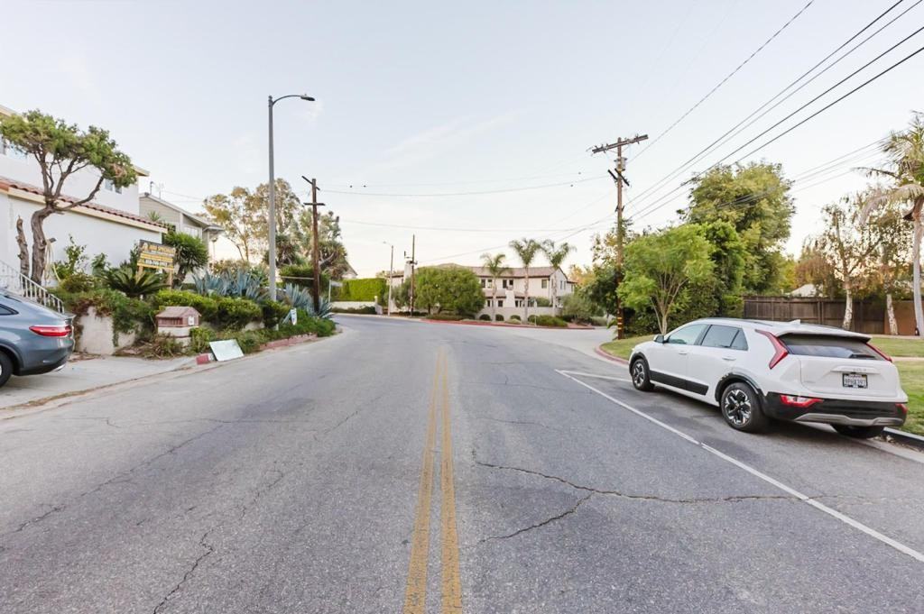 15026 Valley Vista Blvd. Sherman Oaks, CA, 91403 ##Ca - Photo 7 of 50