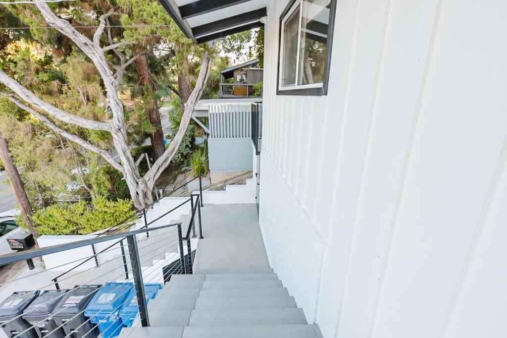 15026 Valley Vista Blvd. Sherman Oaks, CA, 91403 ##Ca - Photo 6 of 50