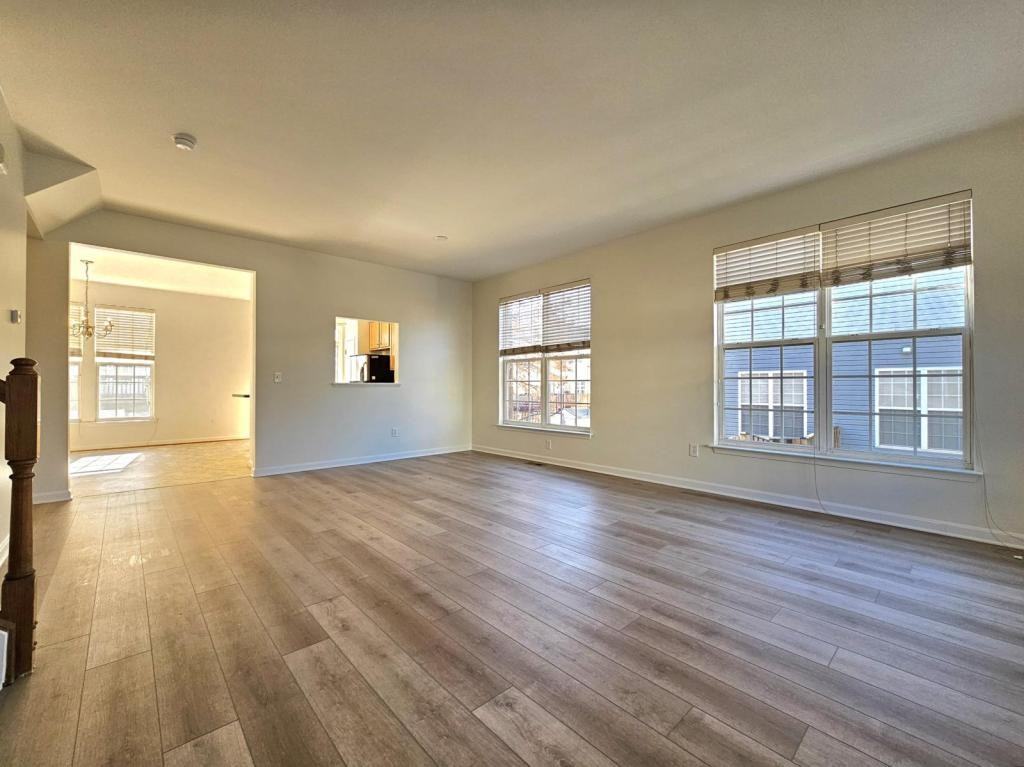 15326 Elizabeth Burbage Loop - Photo 2 of 22