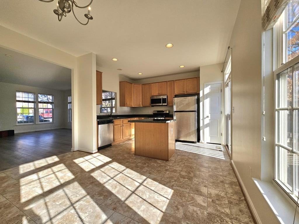 15334 Elizabeth Burbage Loop - Photo 5 of 22