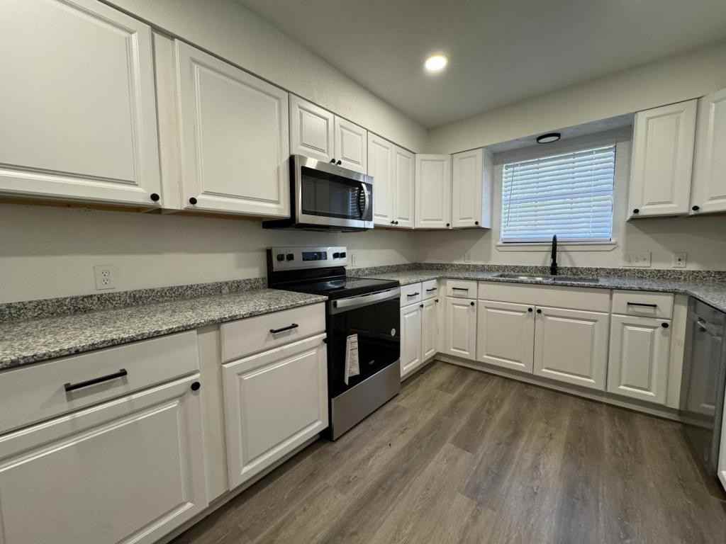 3910 Shallow Ford Rd - Photo 2 of 10