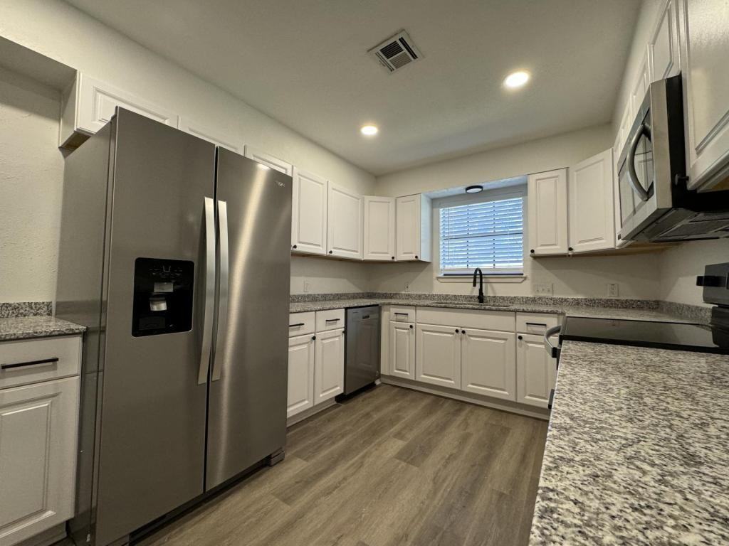 3912 Shallow Ford Rd - Photo 2 of 11