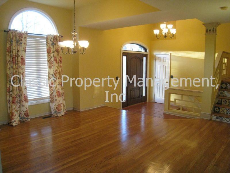 661 Butternut Ct - Photo 2 of 14
