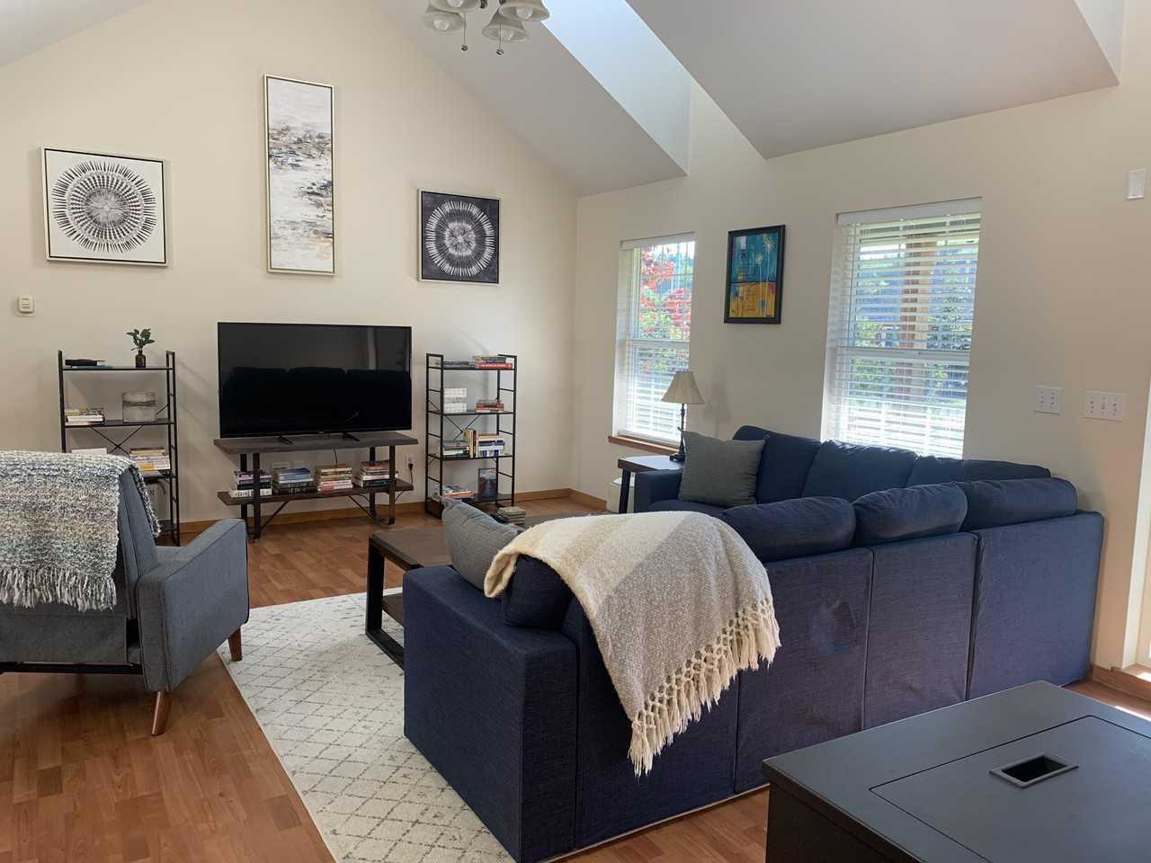 35200 Tohl Ave - Photo 3 of 12