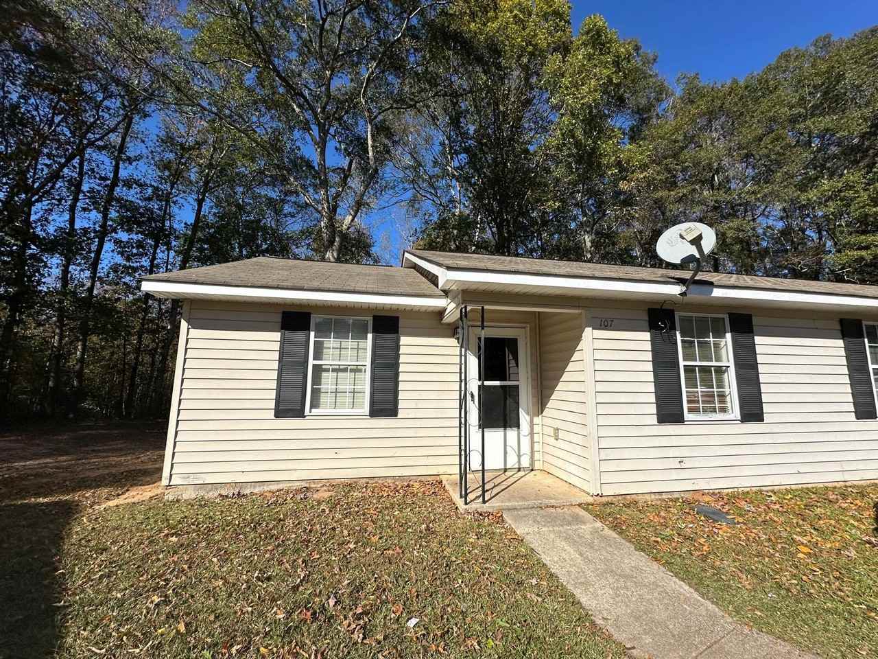 107 Ashley Ct - Photo 3 of 22