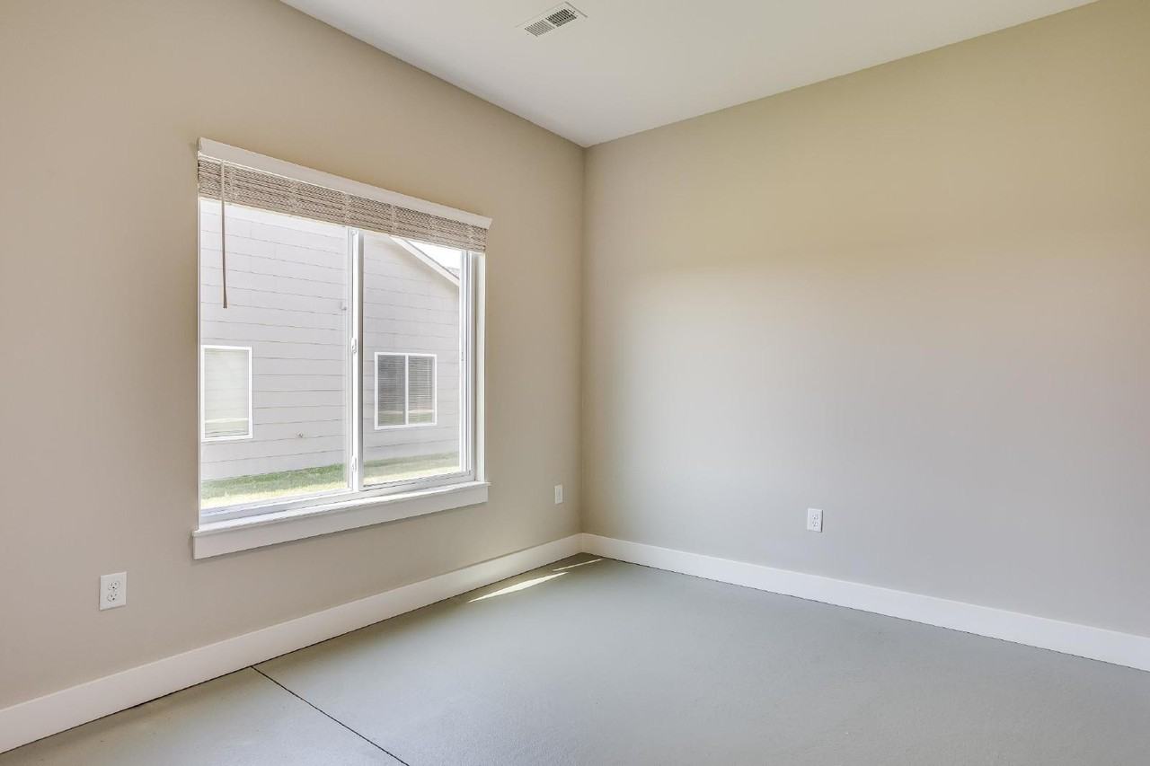 5248 N Cypress Cir - Photo 7 of 11