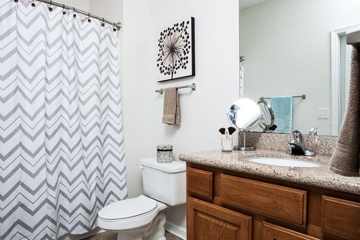 136 Amaryllis Dr - Photo 2 of 12