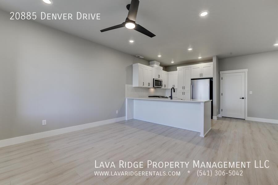 20885 Se Denver Dr - Photo 4 of 35