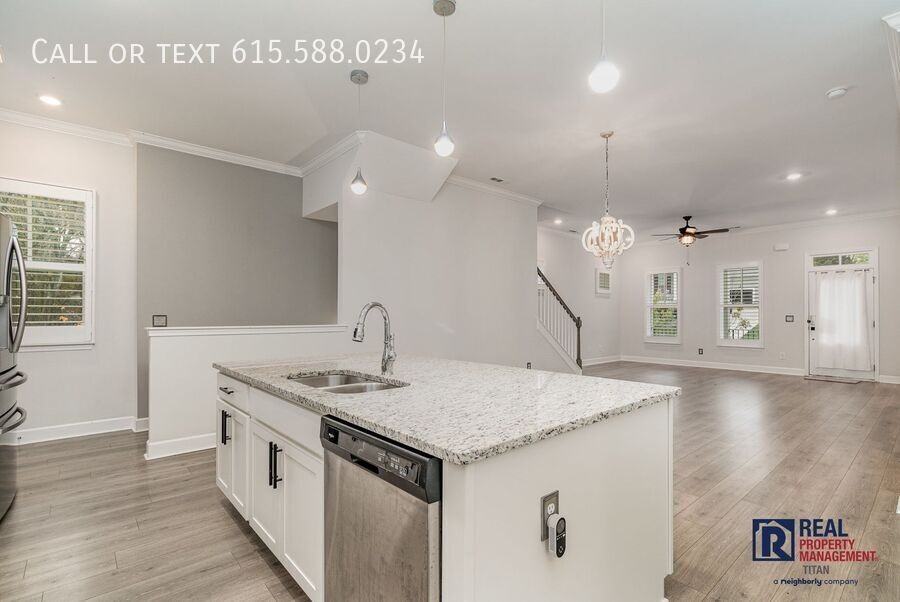 353 Moira Cir - Photo 6 of 32