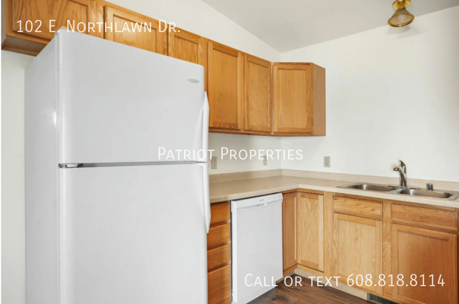 102 E Northlawn Dr - Photo 2 of 42