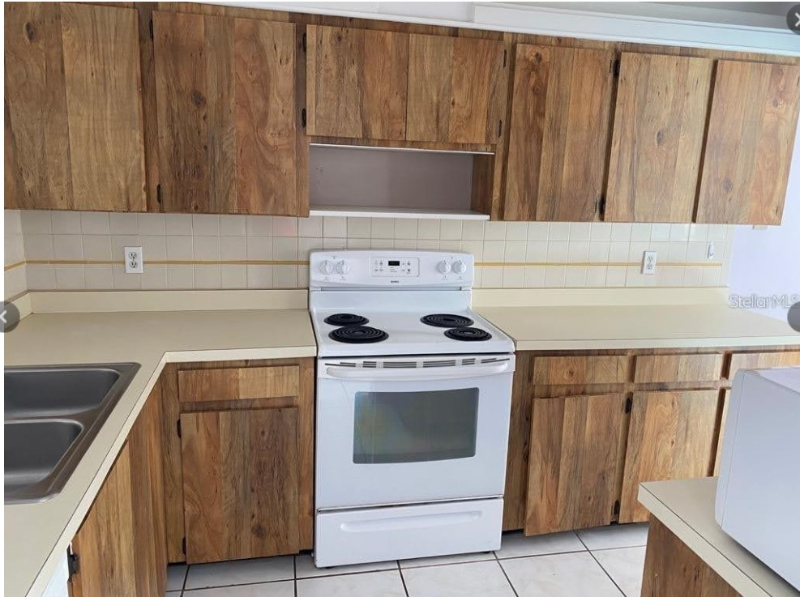 2667 Cayman Way - Photo 3 of 10