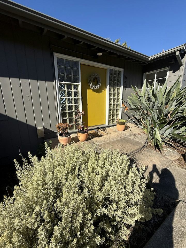 550 Grizzly Peak Blvd - Photo 2 of 27