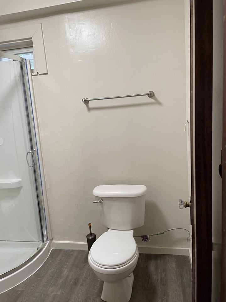 1810 15th Ave #C - Photo 3 of 7