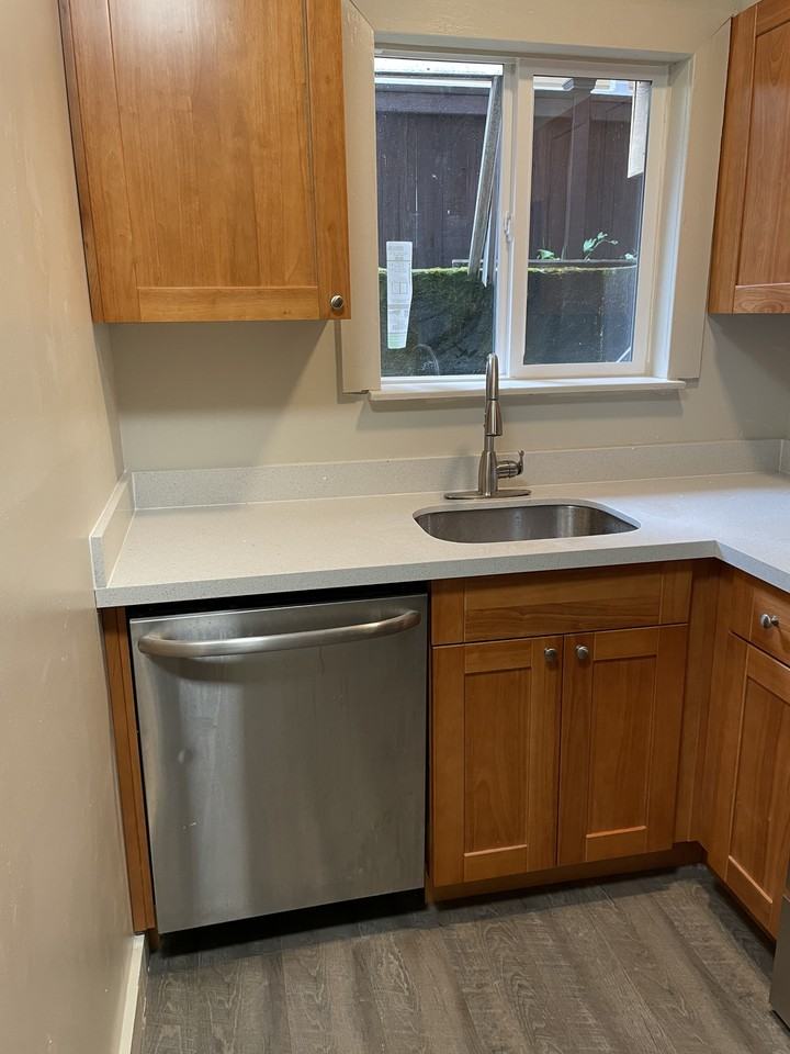 1810 15th Ave #C - Photo 5 of 7