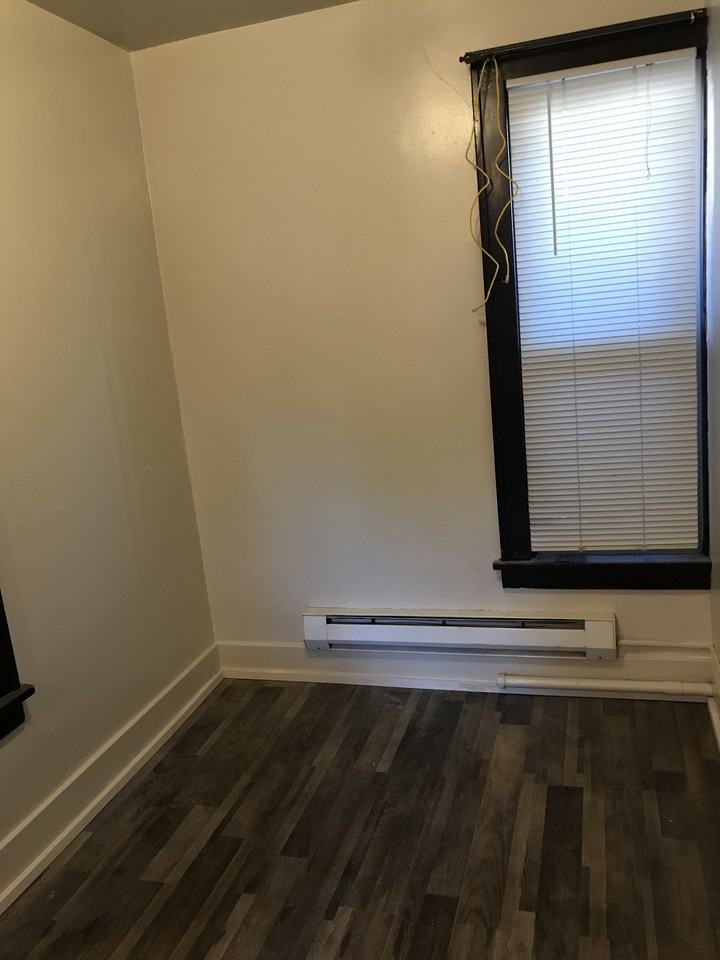 1810 15th Ave #A - Photo 3 of 10